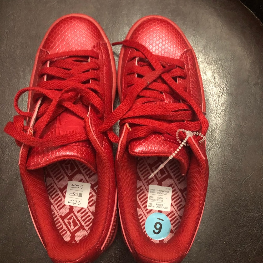Outlets Puma Red Sneakers